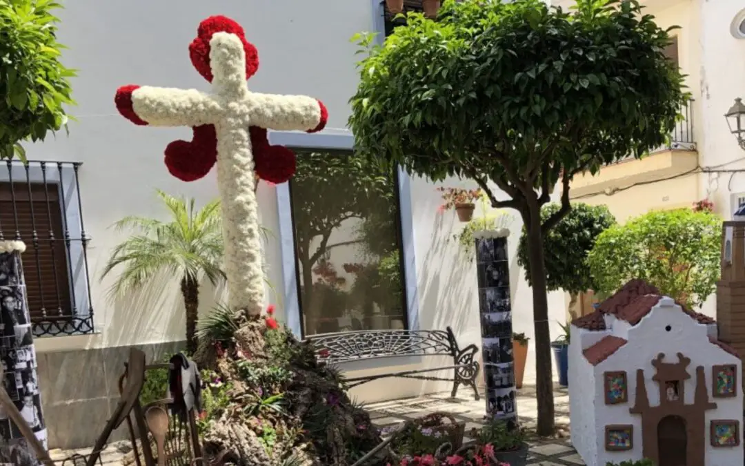 Cruces de Mayo Estepona 2023: tradición y concurso.